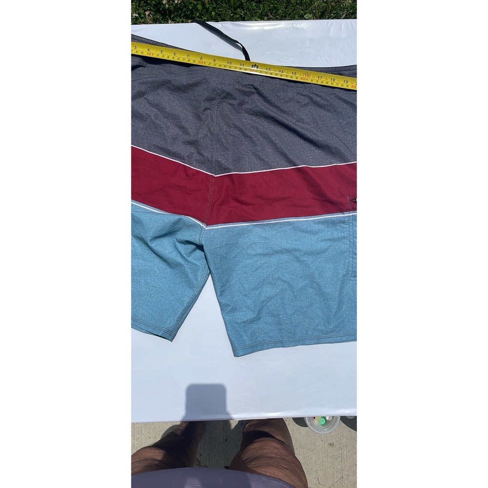 Berts Brand Board Shorts Mens Size 38 Swim Surfing Trunks Black, Grey, Red And B - Picture 7 of 7